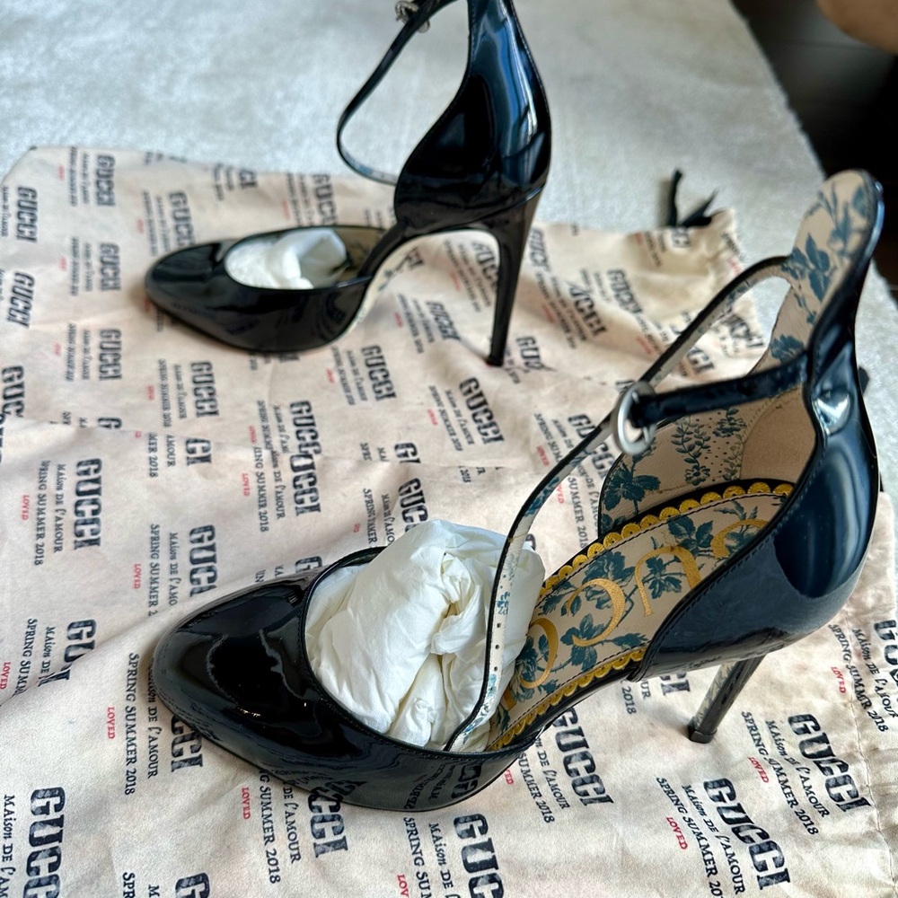 Gucci Women's Black Patent Leather Heels